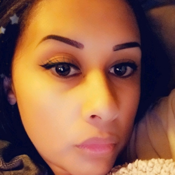 Meet your Posher, Patricia - Picture 1 of 1